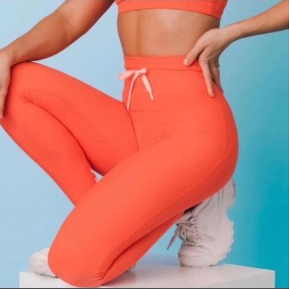 ✨🧡Sarah's Day x WFA Women's Activewear Monza Leggings✨WHITE FOX🦊 discontinued.